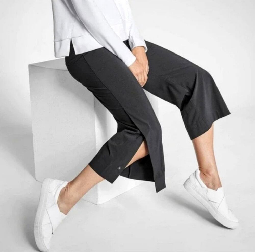 ATHLETA Pants SZ 12 Tribeca Wide Leg Cropped Black Button Hem Black Crop Zipper